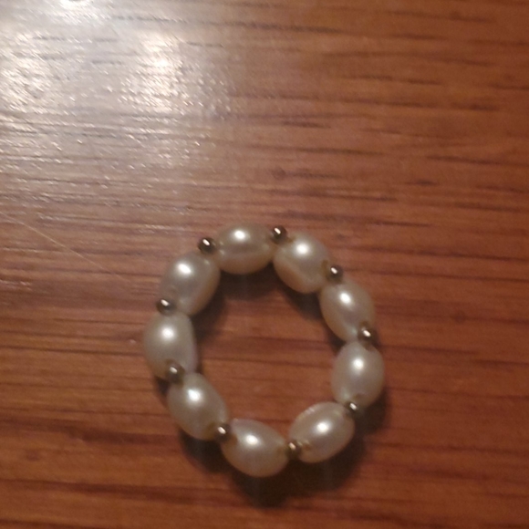 Ring - Picture 2 of 2